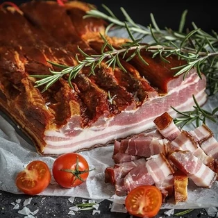 Fst. kolozsvári szalonna dar. vf. (Érlelt házi) kb.500g Bogád