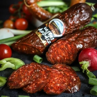 Vastag kolbász csemege műbélben kb.500g Bogád