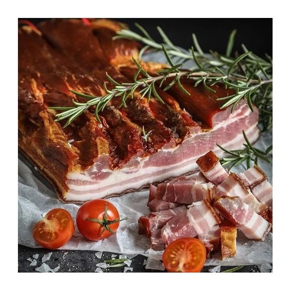 Fst. kolozsvári szalonna vf. kb.3000g  Bogád
